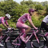 Pogacar a paradé avec son maillot rose dimanche à Rome KEYSTONE/AP/Fabio Ferrari